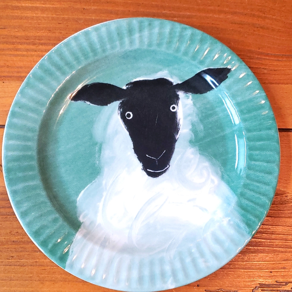 Anthropologie Holly Green farm dessert/salad plate-sheep